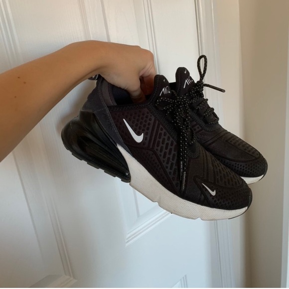 Nike AIRMAX 270 - Picture 1 of 1